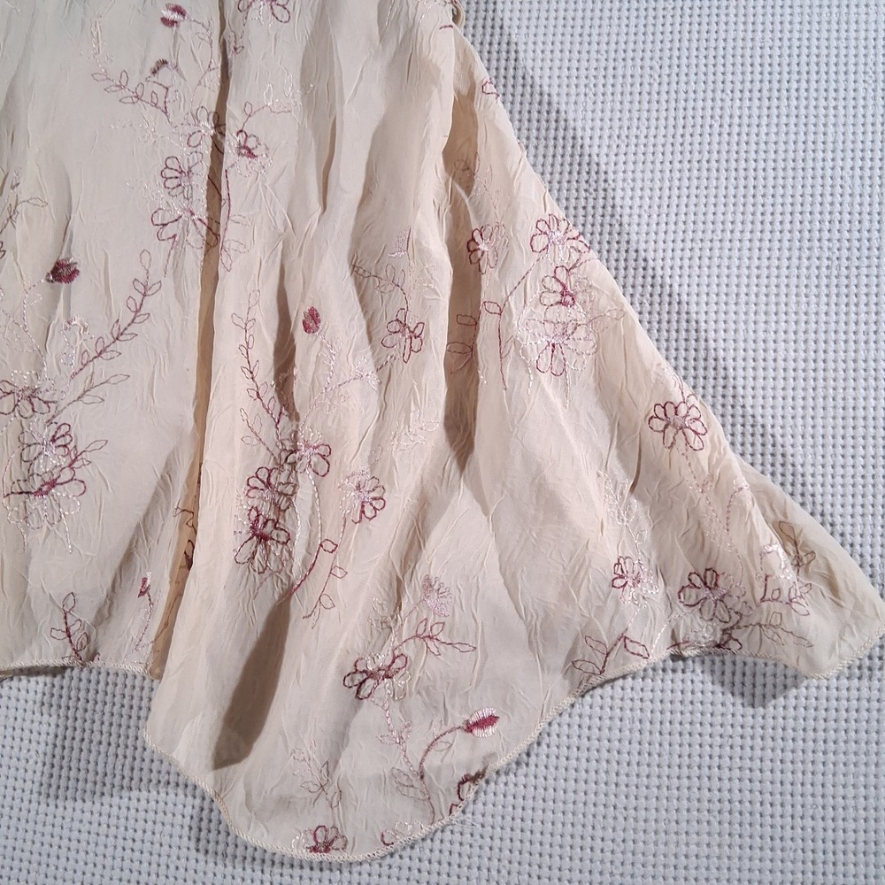 Papaya Womens Y2K Embroidered Babydoll Top Beige Floral Handkerchief Hem MEDIUM - Picture 10 of 13
